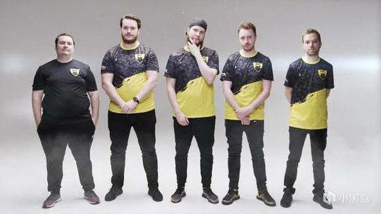 体验热血现场京东S15观赛派对的精彩解说